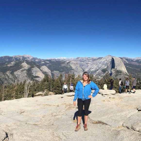 Meet your Posher, Mikaela - Picture 1 of 1